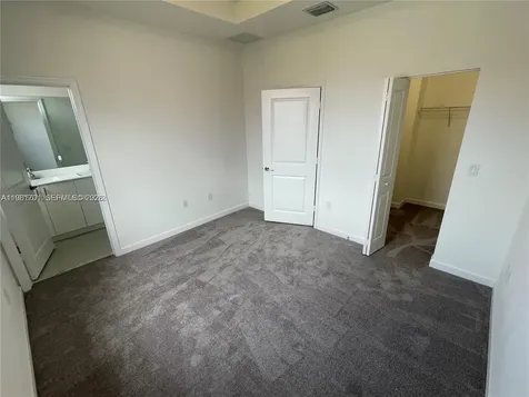 969 NE 211th Street Miami FL 33179
