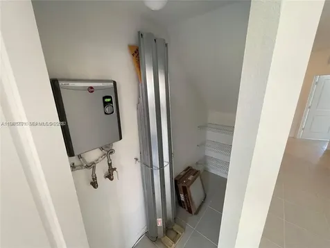969 NE 211th Street Miami FL 33179