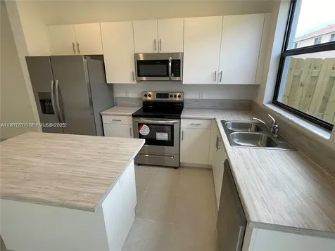969 NE 211th Street Miami FL 33179