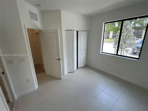 969 NE 211th Street Miami FL 33179
