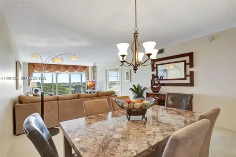 3510 Oaks Way Pompano Beach FL 33069
