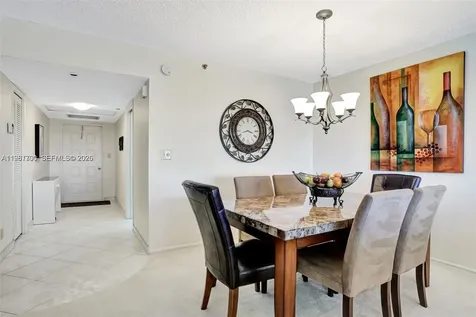 3510 Oaks Way Pompano Beach FL 33069