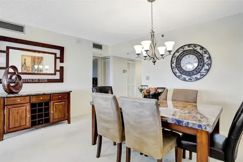 3510 Oaks Way Pompano Beach FL 33069