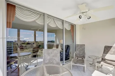 3510 Oaks Way Pompano Beach FL 33069