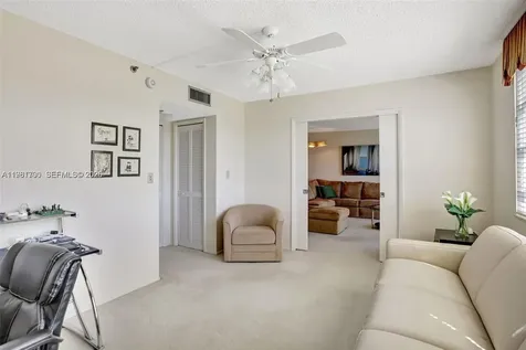 3510 Oaks Way Pompano Beach FL 33069