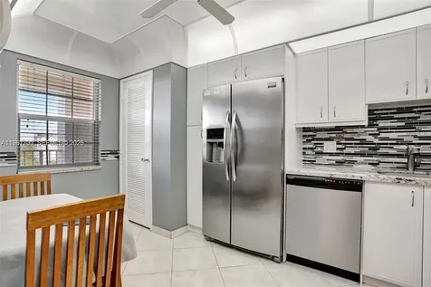 3510 Oaks Way Pompano Beach FL 33069