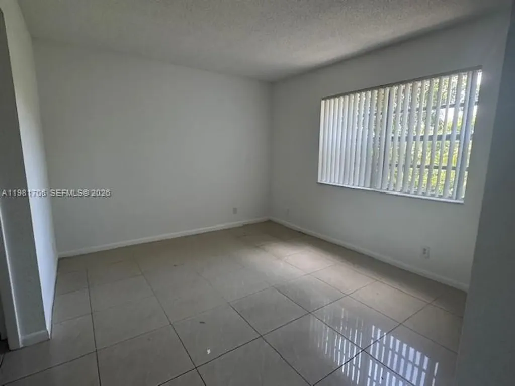 3212 NW 102nd Terrace Coral Springs FL 33065