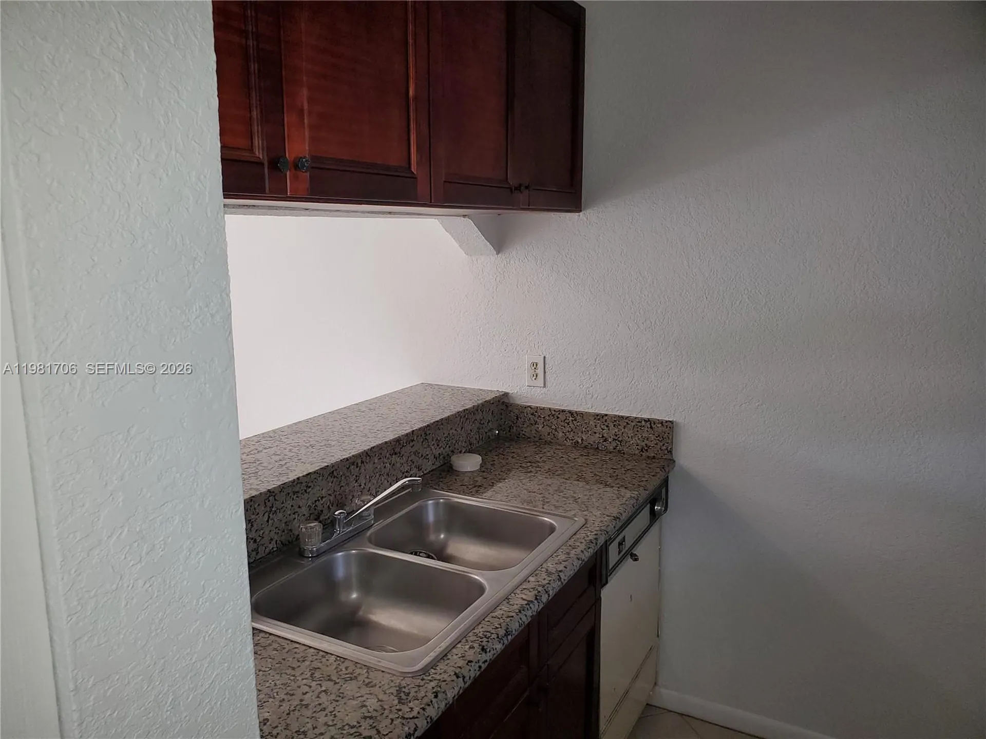 3212 NW 102nd Terrace Coral Springs FL 33065
