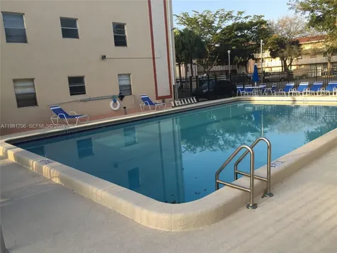 3212 NW 102nd Terrace Coral Springs FL 33065