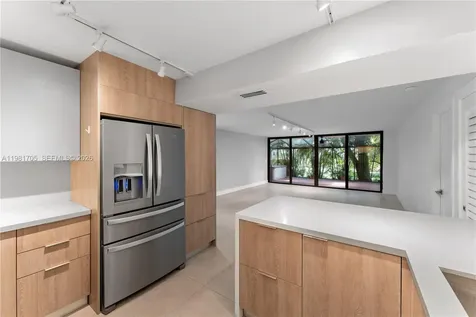 55 Ocean Lane Drive Key Biscayne FL 33149
