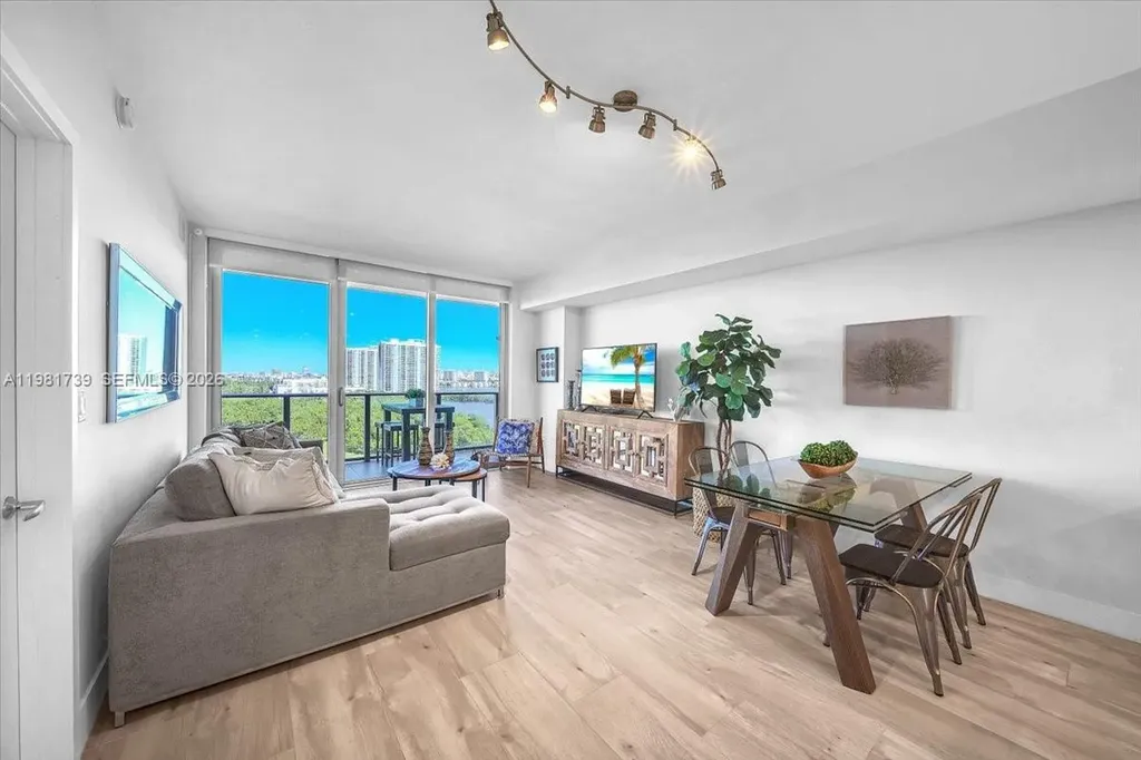 16385 Biscayne Boulevard North Miami Beach FL 33160