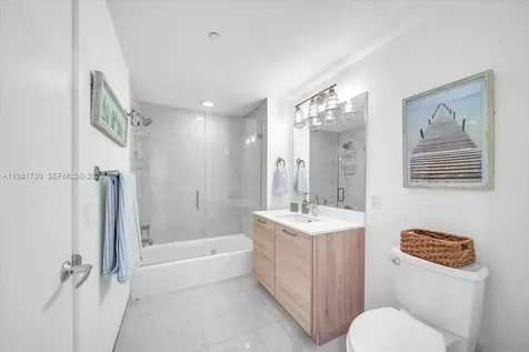 16385 Biscayne Boulevard North Miami Beach FL 33160
