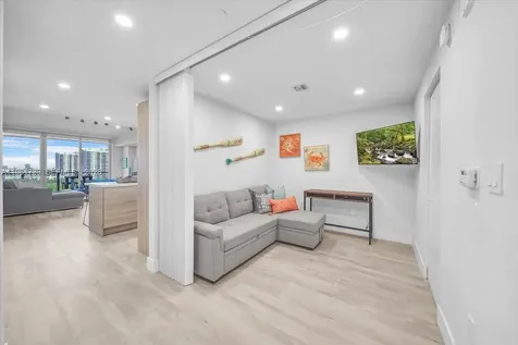 16385 Biscayne Boulevard North Miami Beach FL 33160