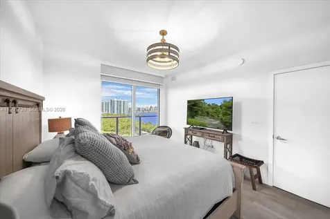 16385 Biscayne Boulevard North Miami Beach FL 33160