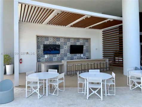 16385 Biscayne Boulevard North Miami Beach FL 33160