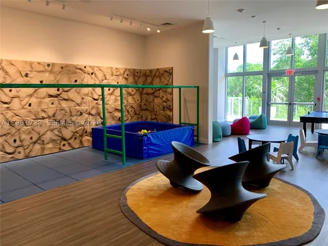 16385 Biscayne Boulevard North Miami Beach FL 33160
