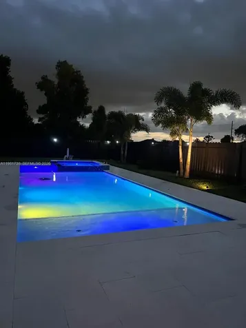 16 NW 10 Avenue Cape Coral FL 33993