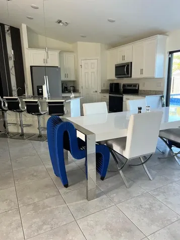 16 NW 10 Avenue Cape Coral FL 33993