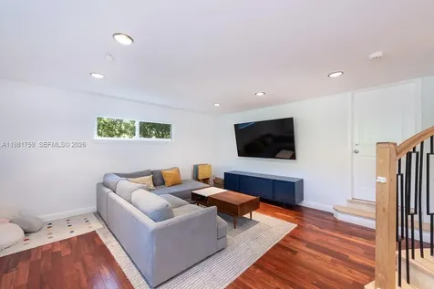 717 Benevento Avenue Coral Gables FL 33146