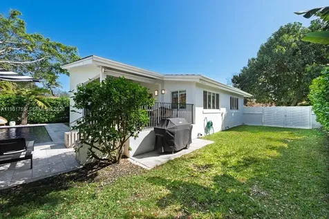 717 Benevento Avenue Coral Gables FL 33146