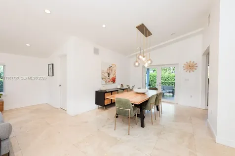 717 Benevento Avenue Coral Gables FL 33146