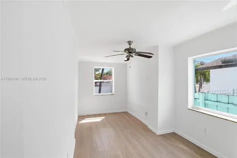 1431 NW 30th Street Miami FL 33142