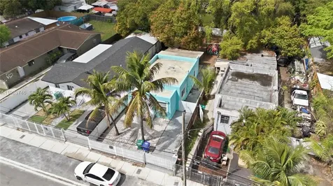 1431 NW 30th Street Miami FL 33142