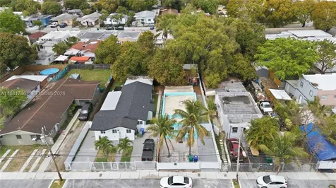 1431 NW 30th Street Miami FL 33142