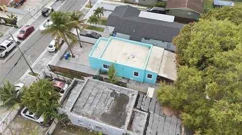 1431 NW 30th Street Miami FL 33142