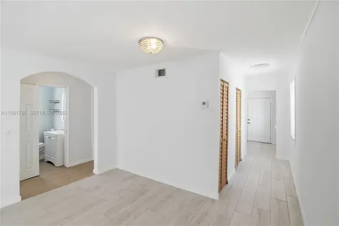 1431 NW 30th Street Miami FL 33142