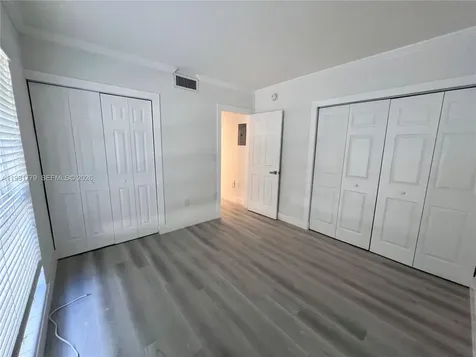 290 Sunrise Drive Key Biscayne FL 33149