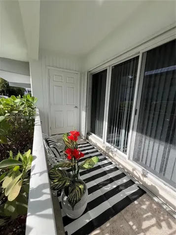 290 Sunrise Drive Key Biscayne FL 33149