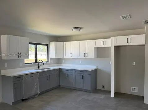 2806 NW 9th Court Fort Lauderdale FL 33311