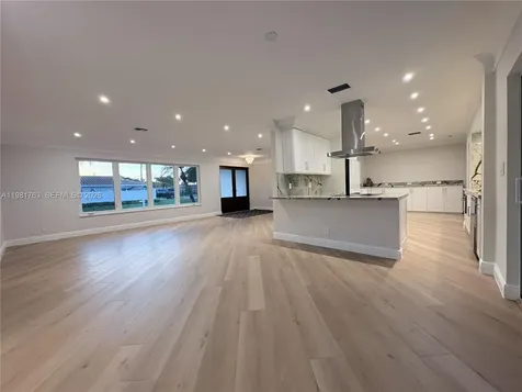 4460 NE 25th Avenue Lighthouse Point FL 33064