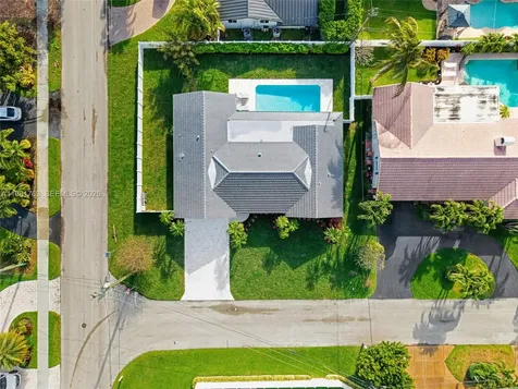 4460 NE 25th Avenue Lighthouse Point FL 33064