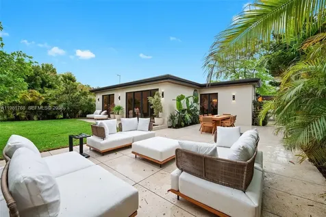 871 NE 128th Street North Miami FL 33161