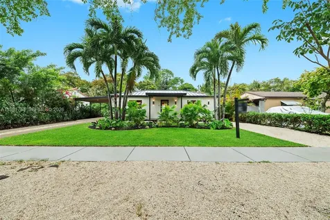 871 NE 128th Street North Miami FL 33161