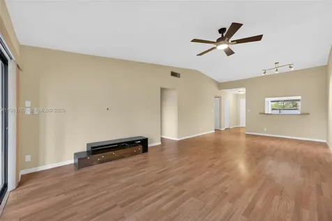9315 Wedgewood Drive Tamarac FL 33321