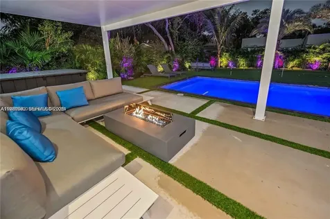 155 NW 51st Street Miami FL 33127