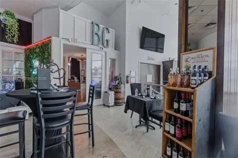5445 Collins Avenue Miami Beach FL 33140