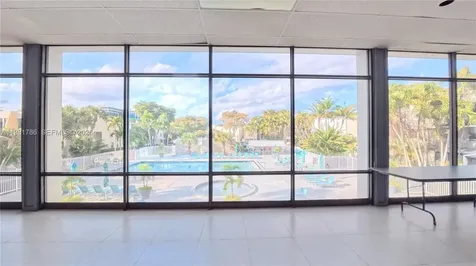 20300 W Country Club Drive Aventura FL 33180