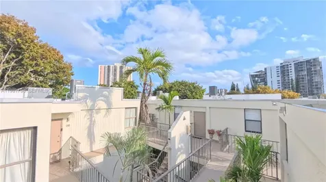 20300 W Country Club Drive Aventura FL 33180