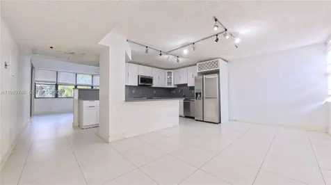20300 W Country Club Drive Aventura FL 33180