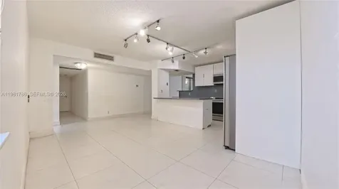 20300 W Country Club Drive Aventura FL 33180