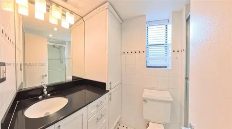 20300 W Country Club Drive Aventura FL 33180