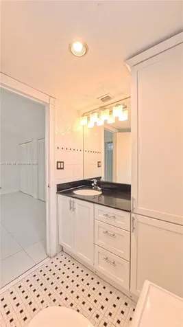 20300 W Country Club Drive Aventura FL 33180