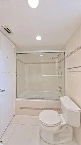 20300 W Country Club Drive Aventura FL 33180