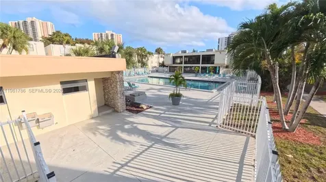 20300 W Country Club Drive Aventura FL 33180