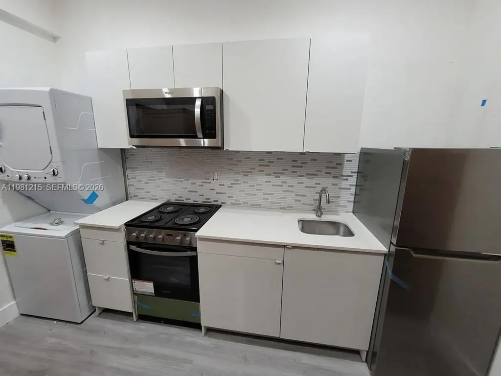 734 SW 4th Street Miami FL 33130