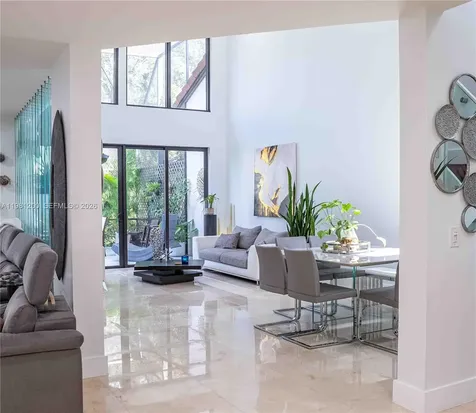 4957 NW 93rd Doral Place Doral FL 33178